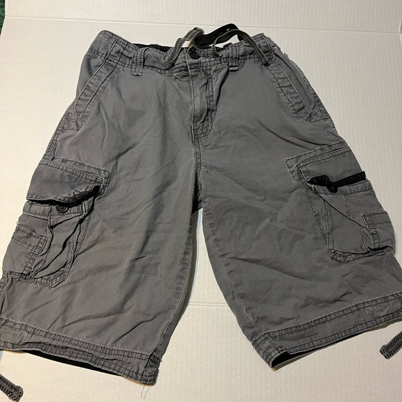 Boy’s White Cargo Shorts - Picture 4 of 7